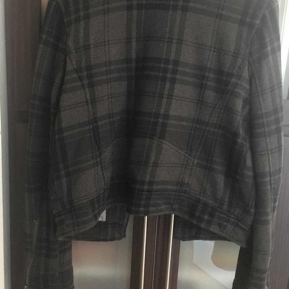 Jacket - Picture 3 of 3